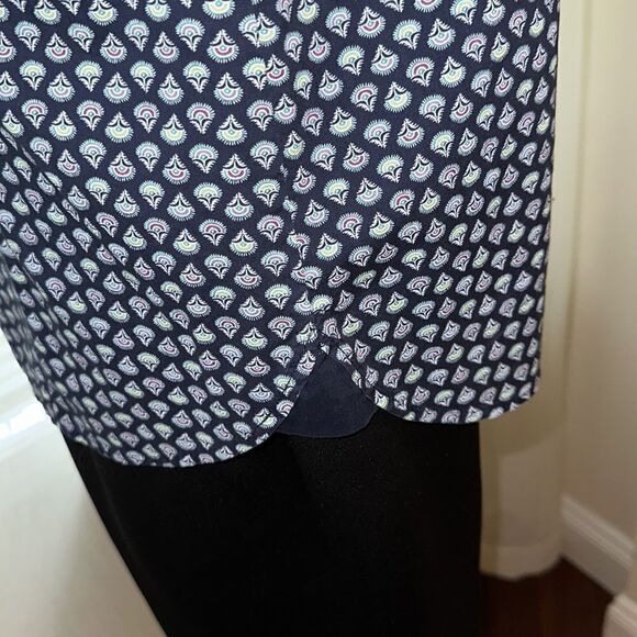 Talbots 8P Navy Multicolored Floral Long Sleeve 💯 Cotton Button Down Shirt - Picture 8 of 12